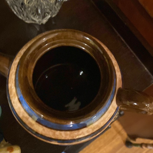 Sadler teapot made in England. Blue, cream, Brown glaze on red clay. Few dings. - Picture 5 of 8